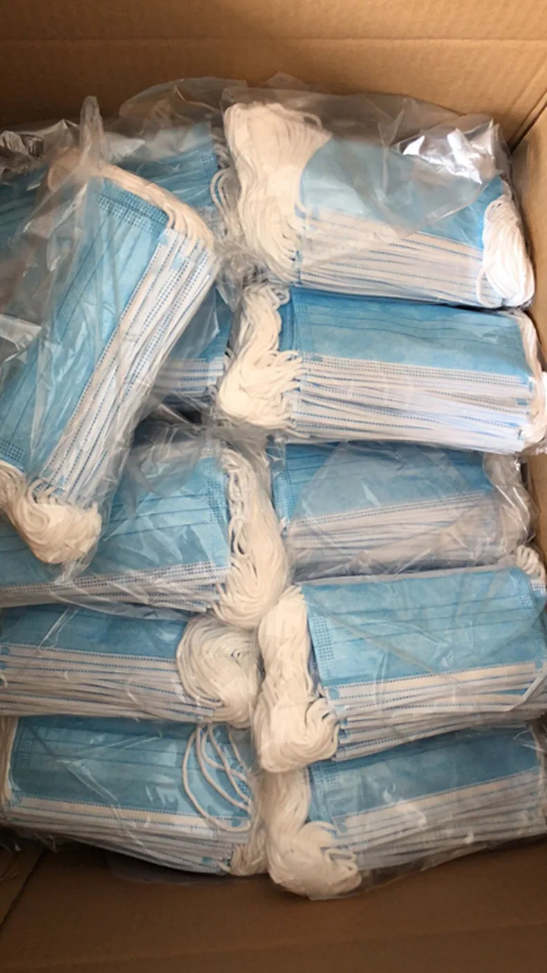 200 шт нетканые одноразовые маски для лица 3 слоя ушной петли активированный уголь