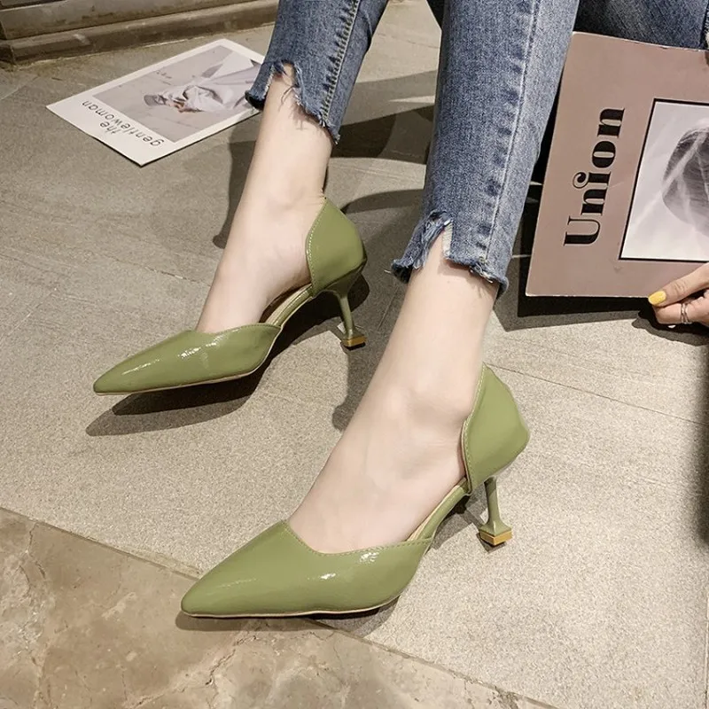 

Туфли-лодочки женские из лакированной кожи, с острым носком, 2020, Y21-69