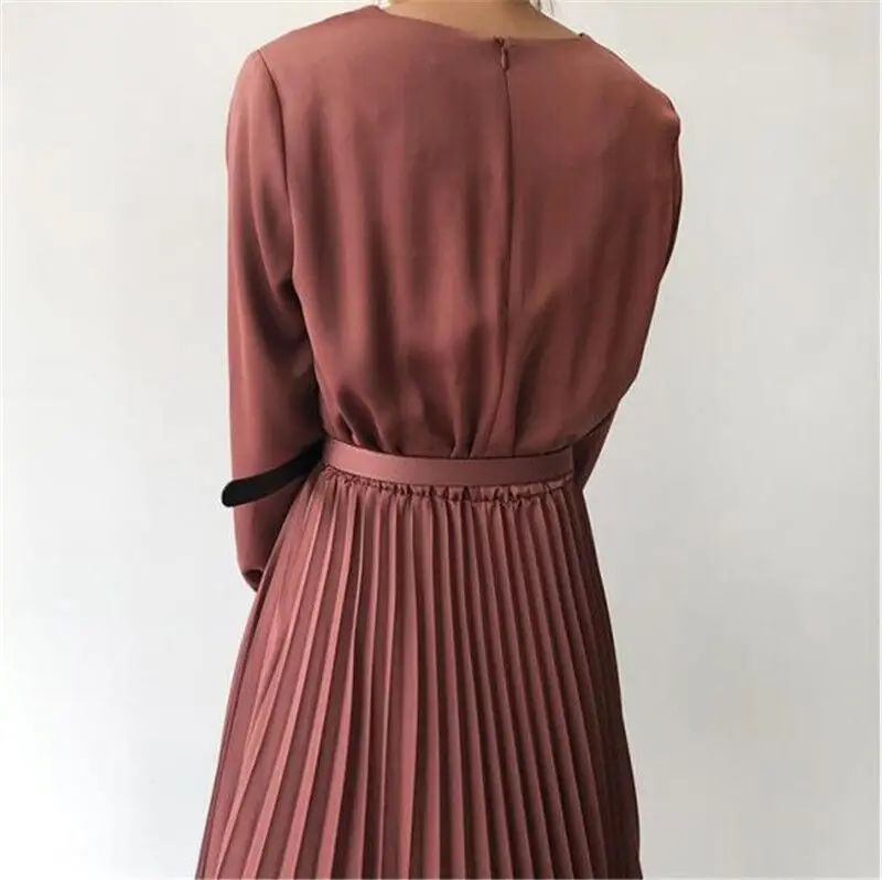Элегантное Плиссированное длинное платье с поясом однотонное длиной до