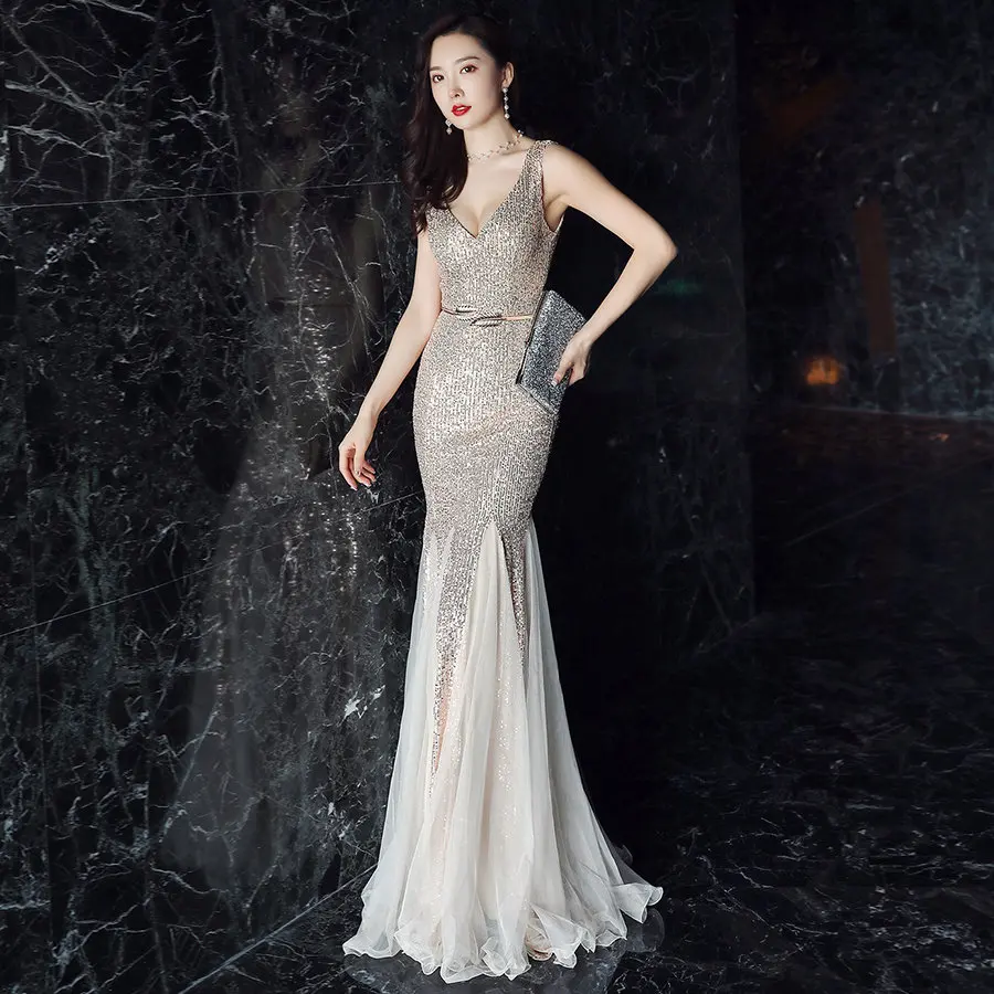 Женское вечернее платье It's Yiiya расшитое блестками без рукавов с v-образным