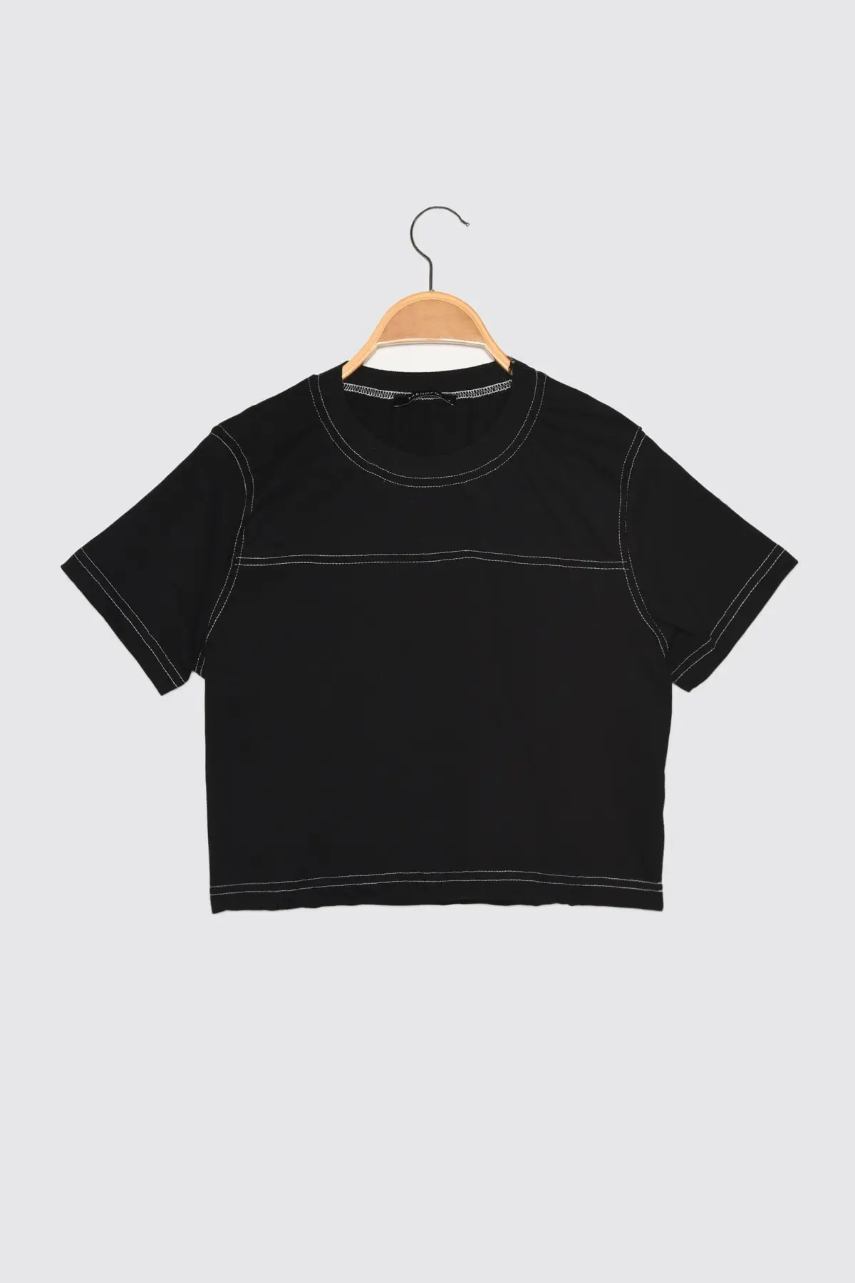 

Trendyol Crop Knitted T-Shirt TWOSS21TS0770