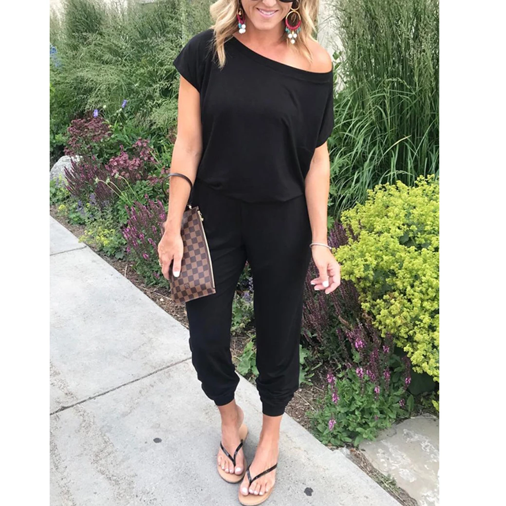 Летний модный женский комбинезон с косыми плечами и карманами короткими