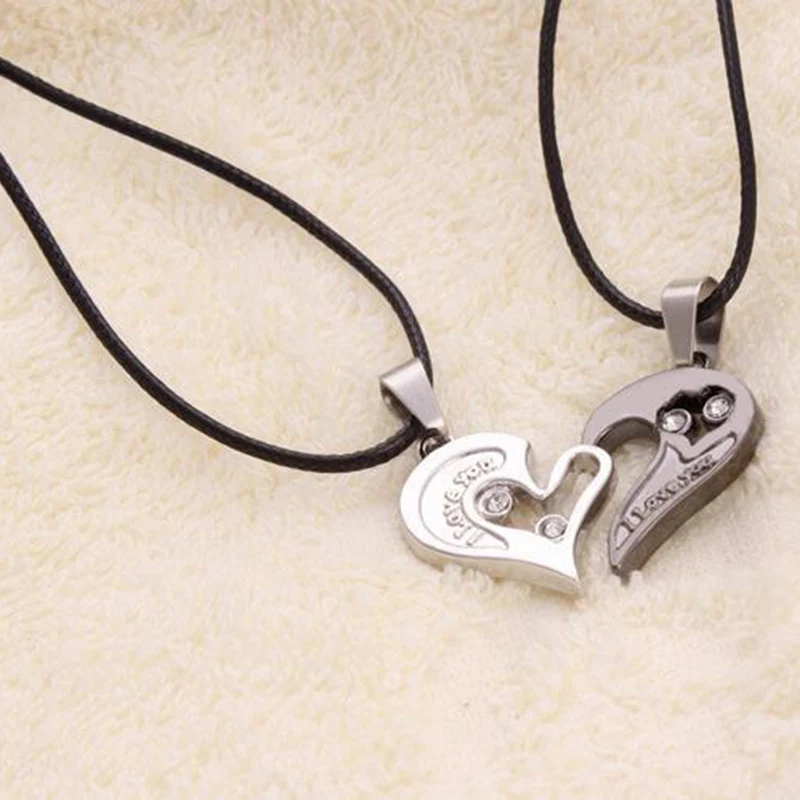 1 pair Fashion Couple Heart Shape I Love You Pendant Necklace Unisex Lovers Couples Jewelry Fashion Gift Accessories