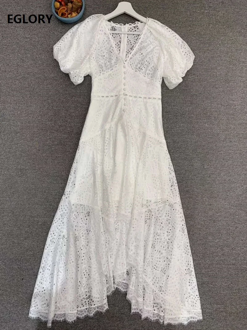 Женское длинное платье с коротким рукавом белое макси из хлопка v образным