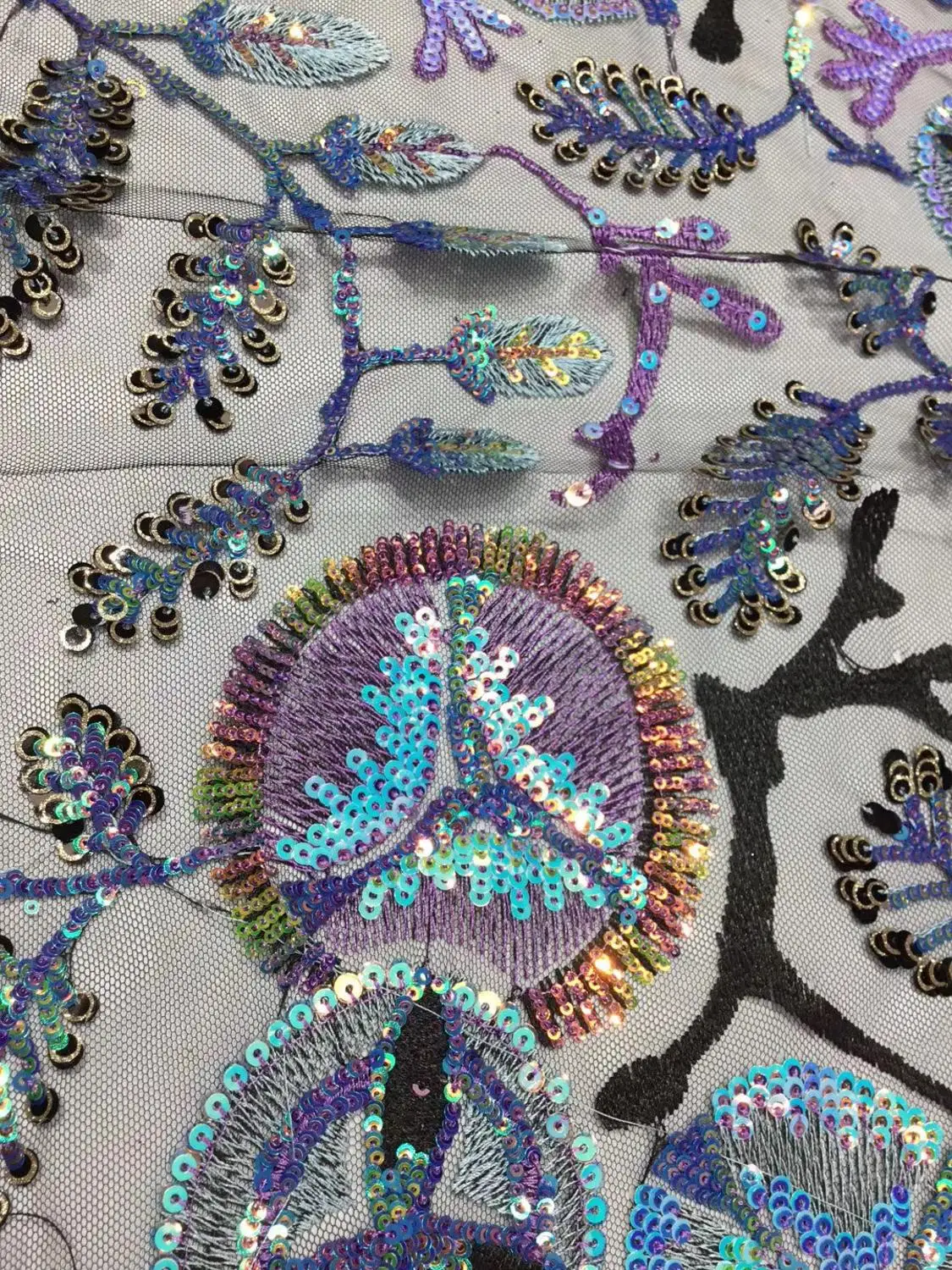

(5yards/pc) high quality African French lace fabric very beautiful embroidered bridal tulle lace with sequins for party FRR086