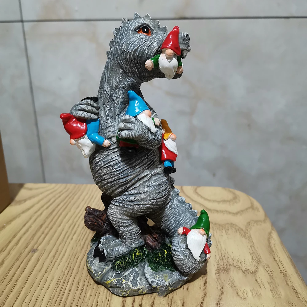 

Resin Dinosaur Dwarf Figurine Statue Funny Dinosaur Eating Gnome Statue Cartoon Sculpture for Outdoor Garden Ornament Home Decor