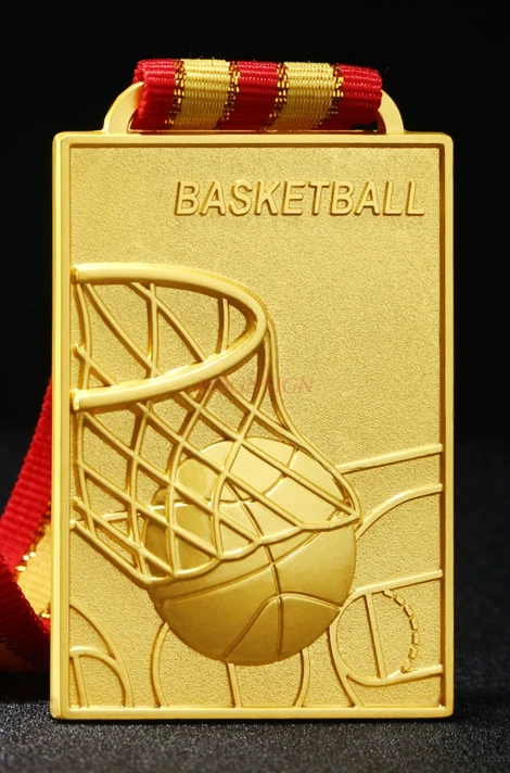 Квадратный баскетбольная медаль школьная игровая цвета: золотистый серебристый
