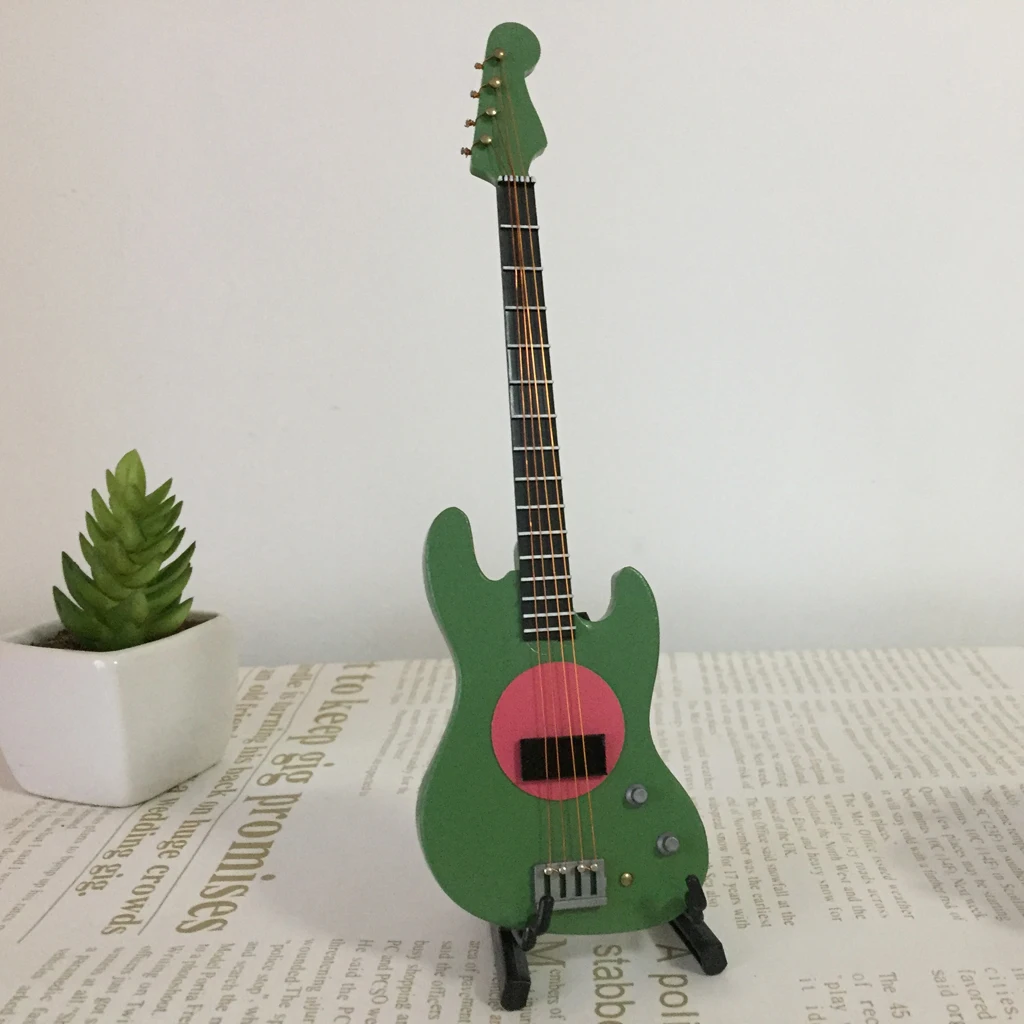 20cm miniatur holz elektrische bass gitarre musical instrument modell für 16 action figuren puppenhaus zubehör free global shipping