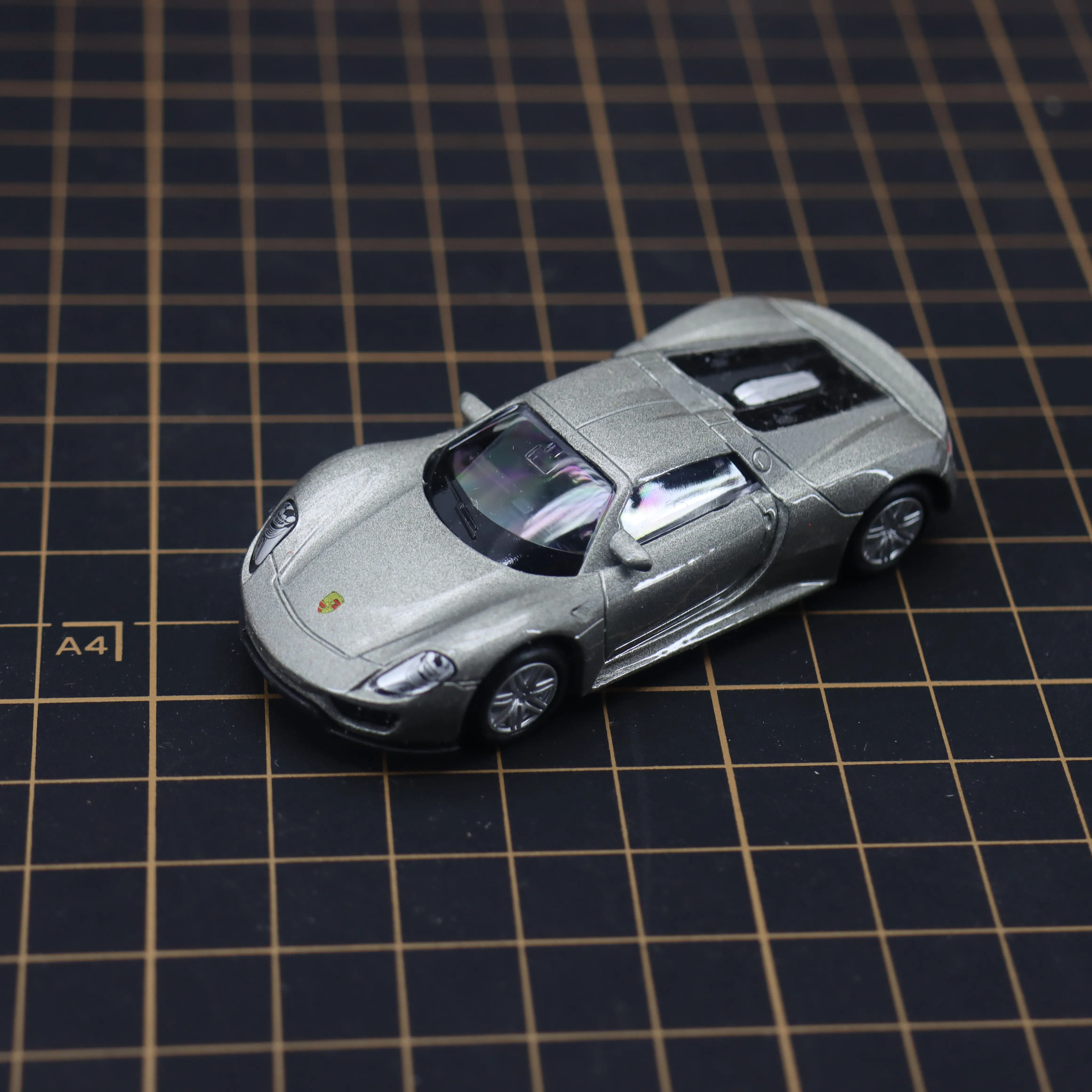 

Diecast Alloy Toy Car 918 1/64 Pull-Back-Movable