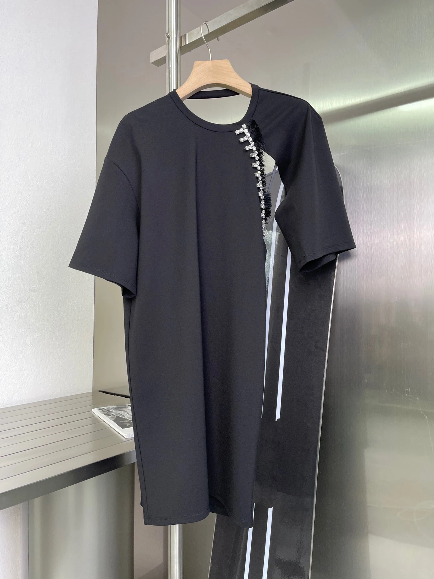 

Повседневная Длинная футболка с кисточками, бриллиантами, коротким рукавом и открытой спиной, 2021