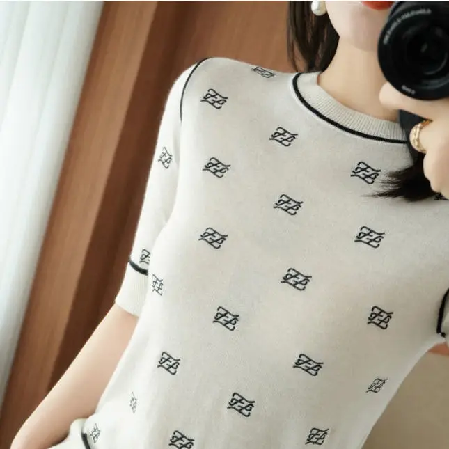 

The new short sleeve T-shirt women's fashion Joker pullover tide