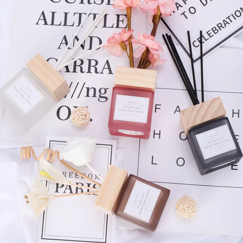 

2PCS 100ML Perfume Diffuser Essential Oil Bottled Separately Square Glass Aromatherapy Empty Bottle Diffusers Container Ornament