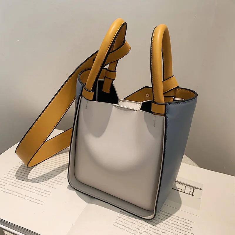 

Однотонная сумка-мешок из искусственной кожи для женщин, сумки через плечо 2021, брендовые сумки на плечо с широким ремешком, женские дорожные...