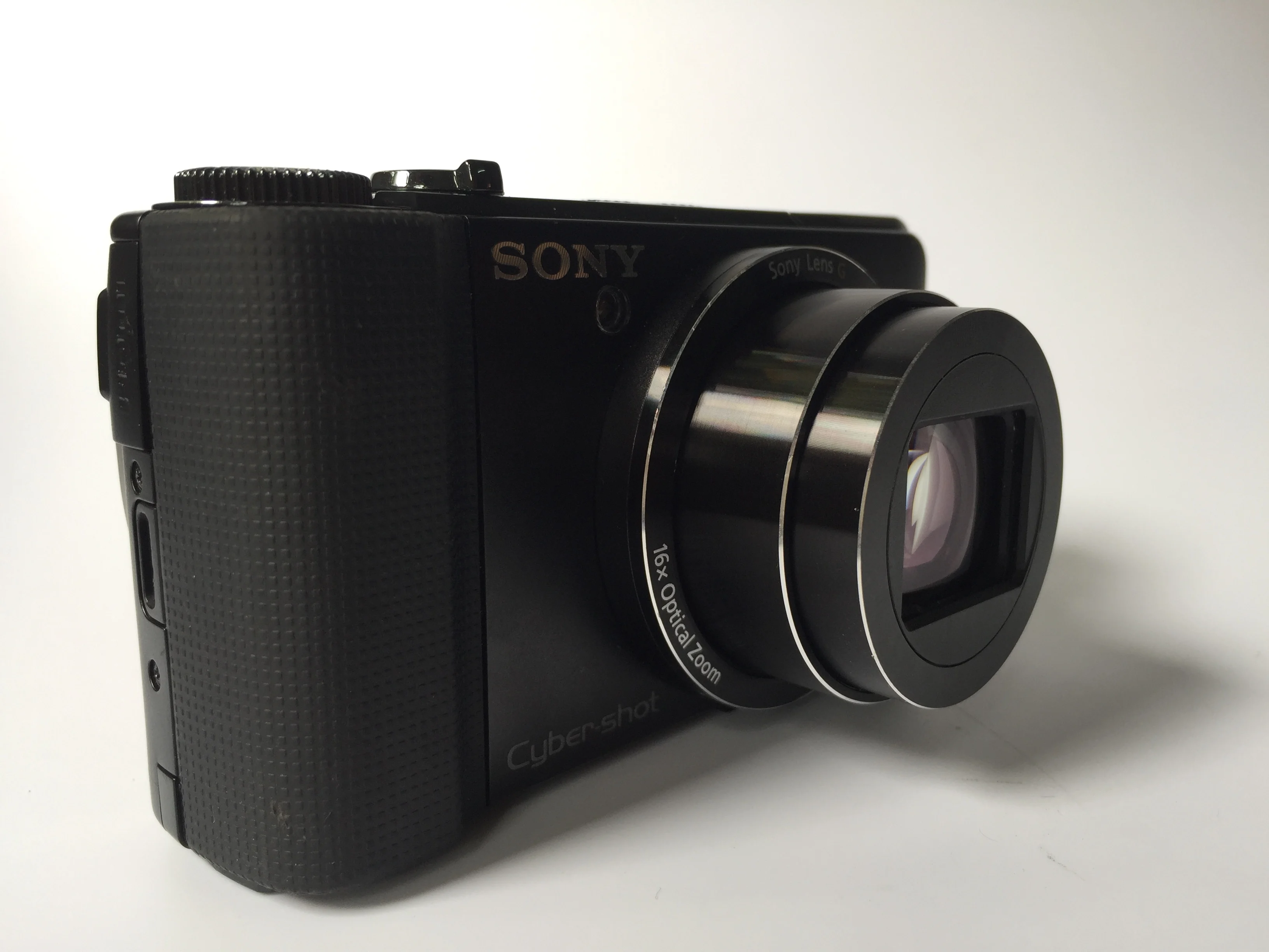 Б/у Цифровая камера SONY DSC-HX9V 16x CMOS full HD с GPS | Электроника