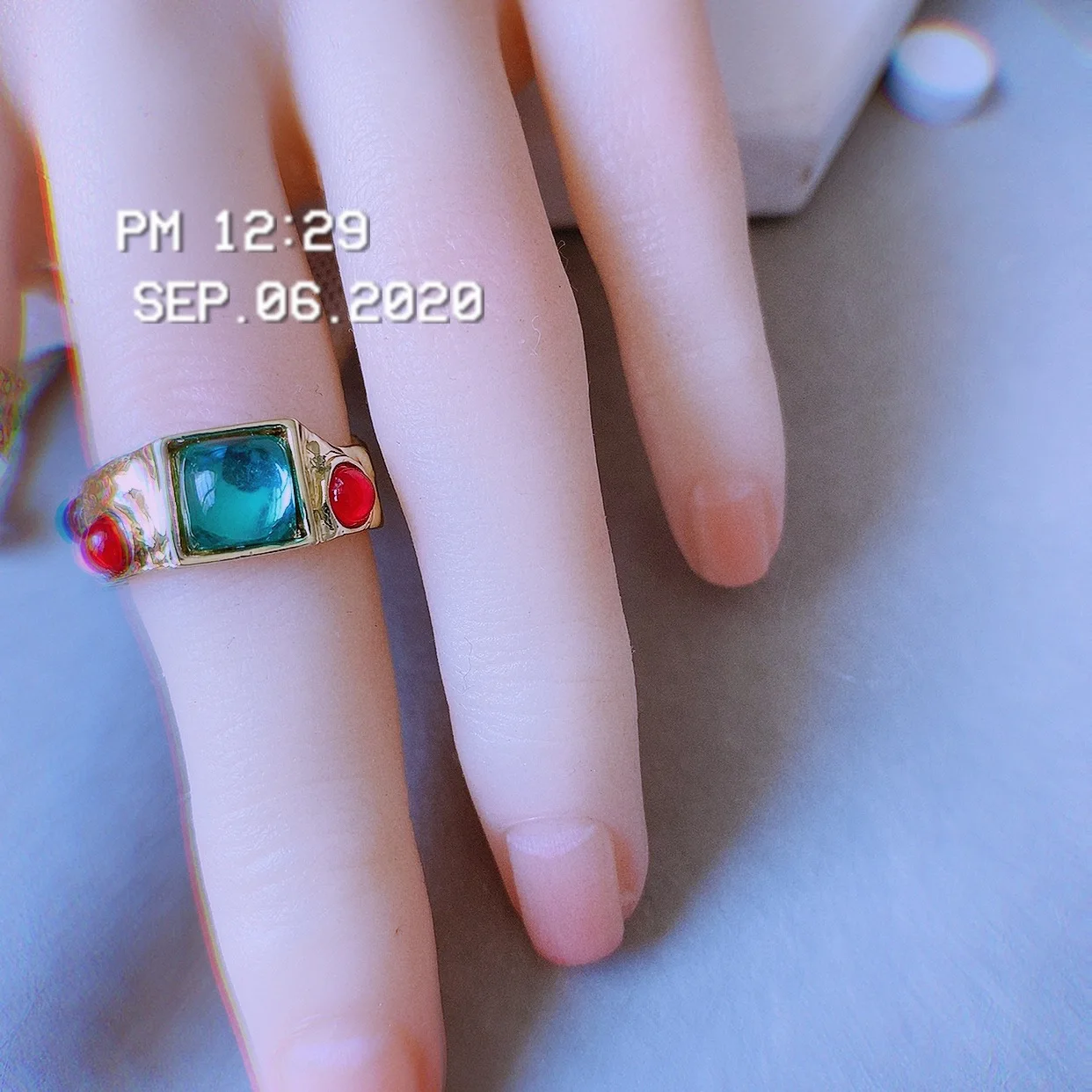 

Fashion Multicolor Vintage Inlaid Gold-plated Gemstone Ring, Friend Gift ring, High-End Fashion Jewelry