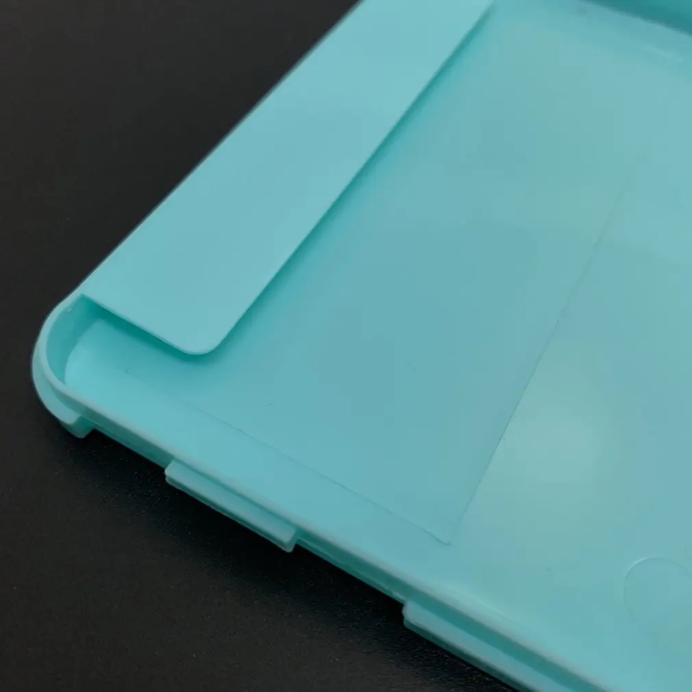 

Portable Double Clasp Hygienic Green Mask Storage Box Temporal Dustproof Mask Preservation Plastic Box