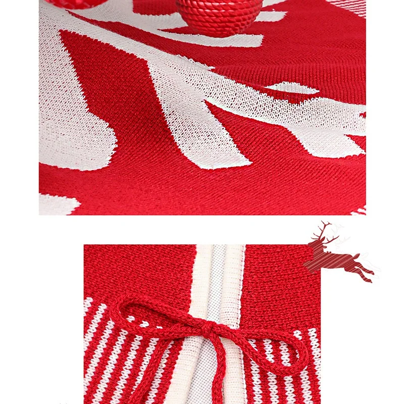 

Christmas Tree Skirt 48 Inch Red Snowflake Large Floor Mat Tree Skirt for New Year Xmas Party Home Decoration Carpet