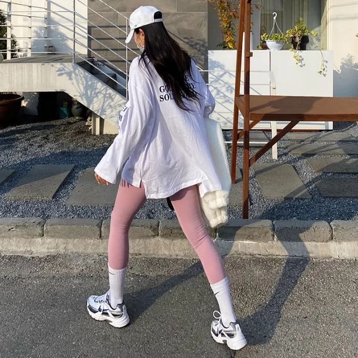 

Korean Style Fall and Winter Inner Wear Side Slit round Neck Loose Letter Patch Back Letter White Bottoming T-shirt Women's Long