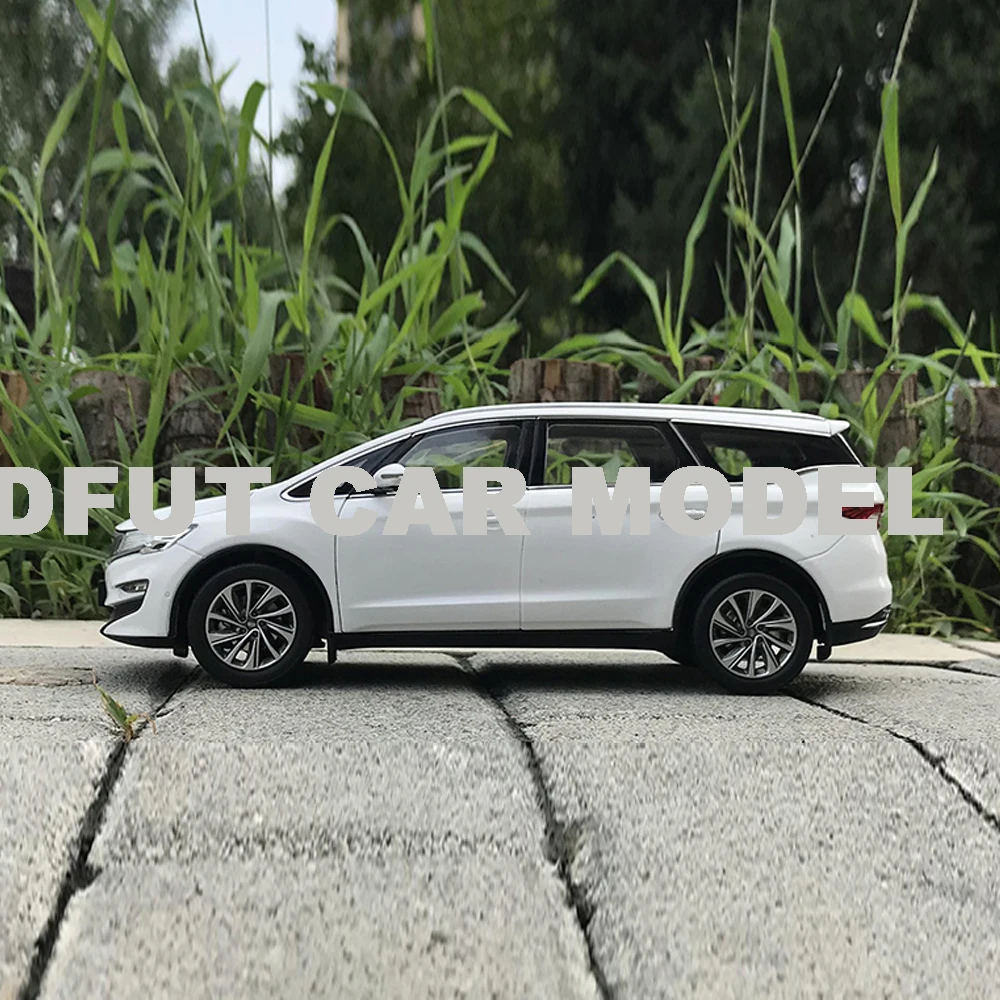 Литье под давлением 1:18 сплав игрушка с инерционным механизмом GEELY JIAJI MPV автомобиль модель детских игрушечных автомобилей авторизованный игрушки для детей