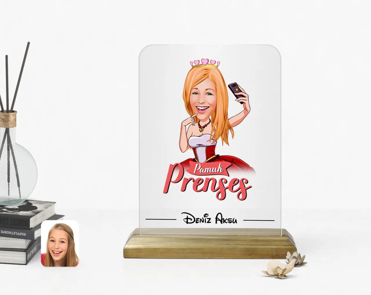 

Персонализированная принцесса-карикатура деревянная стойка E-3