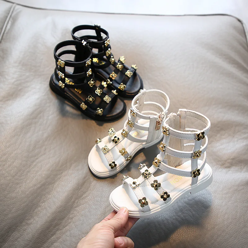 

Сандалии с высоким верхом для девочек, летние туфли принцессы с металлическим цветочным декором, римские туфли, пляжные туфли с открытым но...