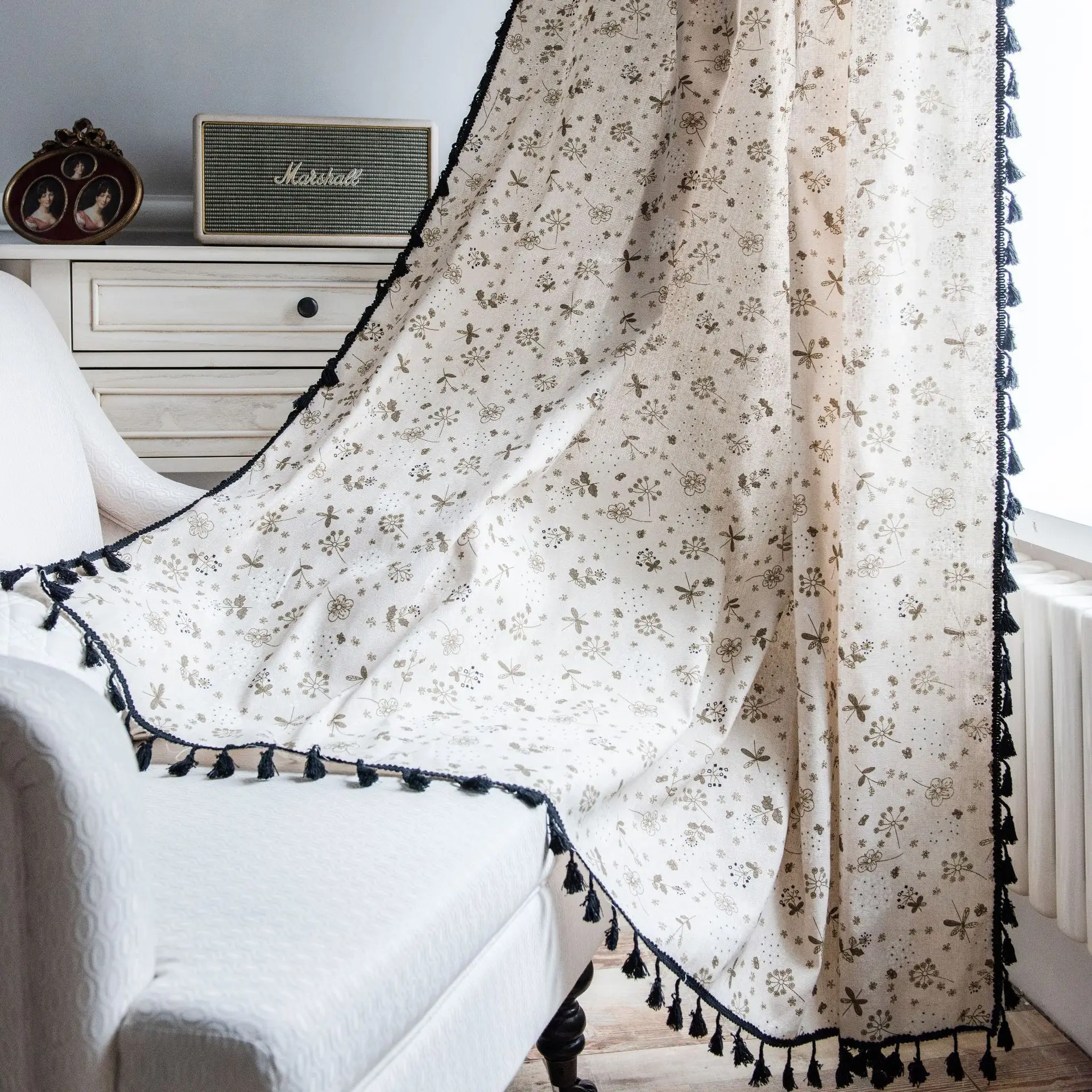

Curtain finished dandelion printing black tassel Korean small window kitchen curtain cotton and linen semi-shading bay window