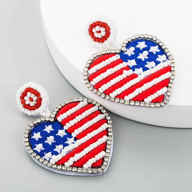 Креативные серьги в форме сердца с американским флагом и бусинами Модная