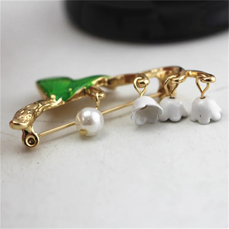 Japanese Fashion Jewelry New Green Sweet Brooch Fresh And Lovely Drop Glaze Sen Lily Ladies Gifts | Украшения и аксессуары