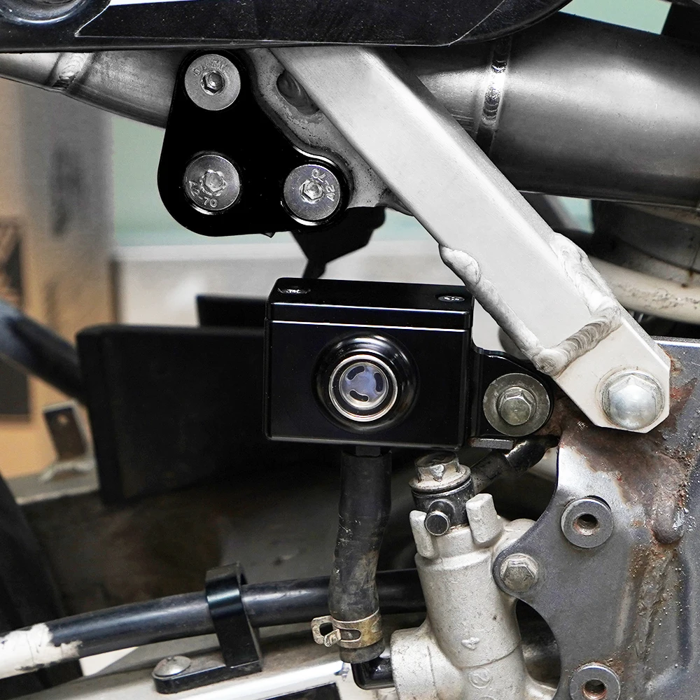 Крышка Резервуара заднего тормозного главного цилиндра NICECNC для Suzuki DRZ400S DRZ400SM DRZ