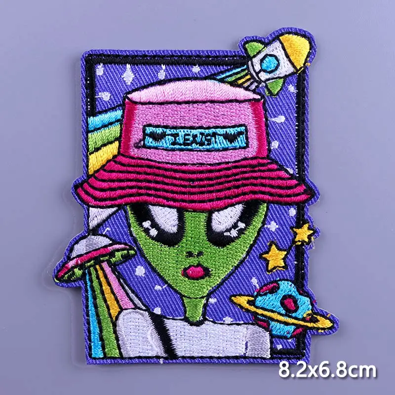 Нашивка С инопланетянином космосом Цветочная аппликация вышитая для одежды