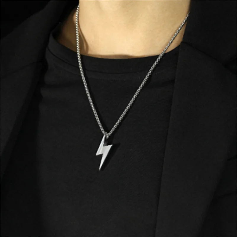 

European Fashion Punk Rose Stainless Steel Lightning Charm Pendant Necklace Chain For Girl Boy Unisex Jewelry Wholesale