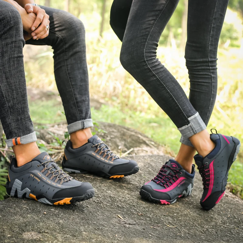 

Outdoor Couple Cycling Shoes Men's Waterproof Hiking Shoes Mountain Boots Leather Women's Breathable Comfortable Casual Shoes