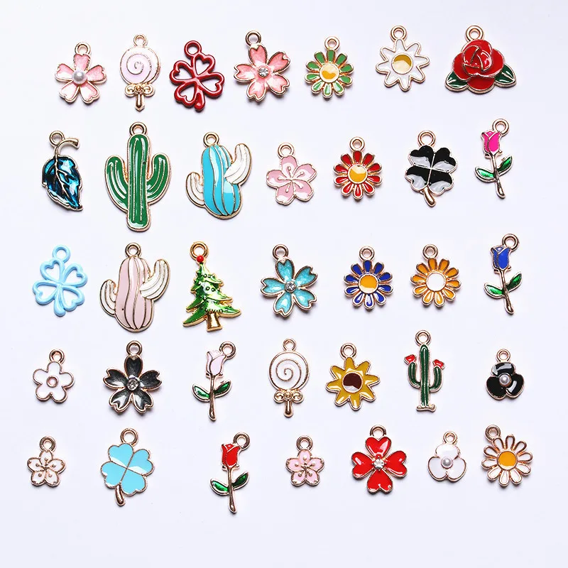 

Sansango 35Pcs Enamel Flowers Charms Random Mixed Gold Tone Alloy Fashion Pendant Jewelry Making Accessories Charm