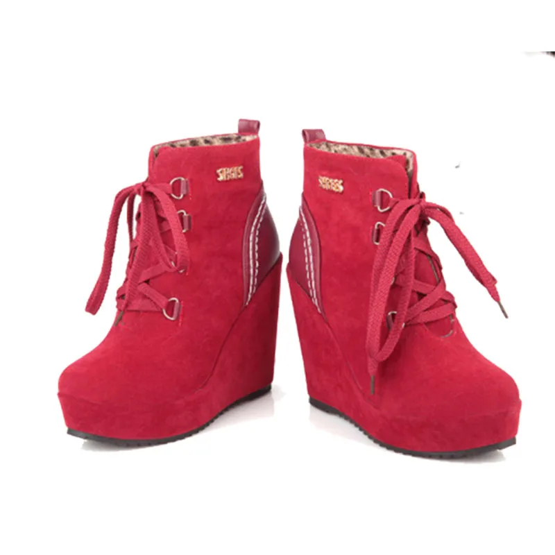 2021 с металлическим декором на танкетке/платформе Ботинки Martin Сезон весна осень