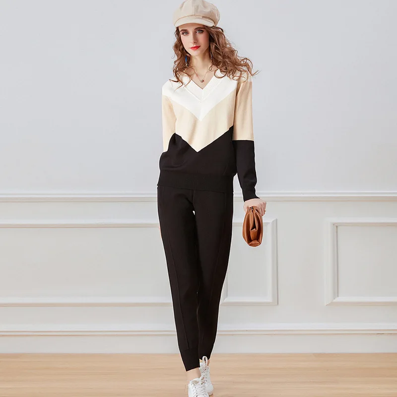 

Jacques Wolf Brand Winter New Ladies Stitching Knitted Suit V-neck Long-sleeved Clothes + Harlan Knitted Trousers