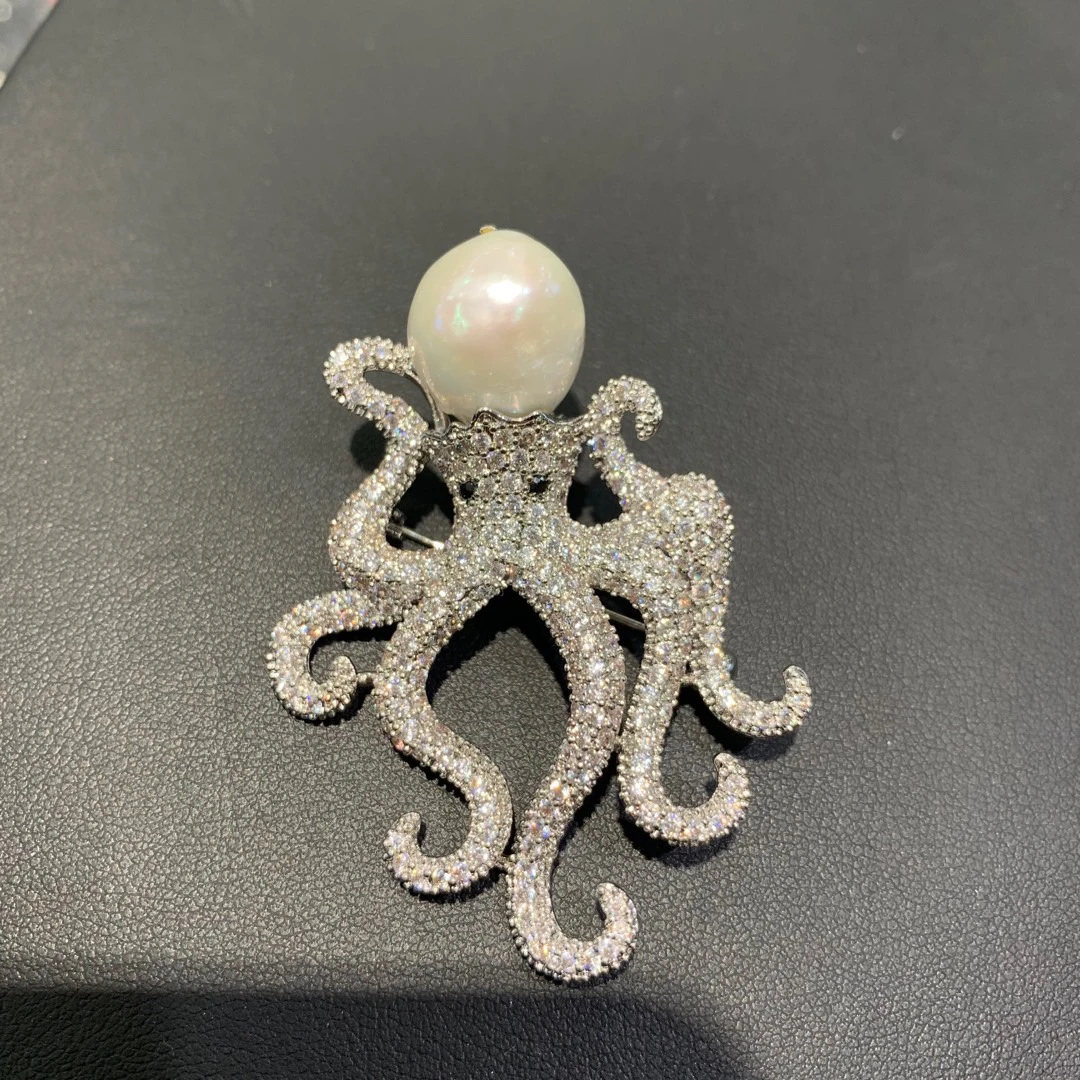 

Барокко натуральный пресноводный жемчуг брошь и кулон двойного использования медь с кубического zirocn осьминог, Каракатица devifish Мода