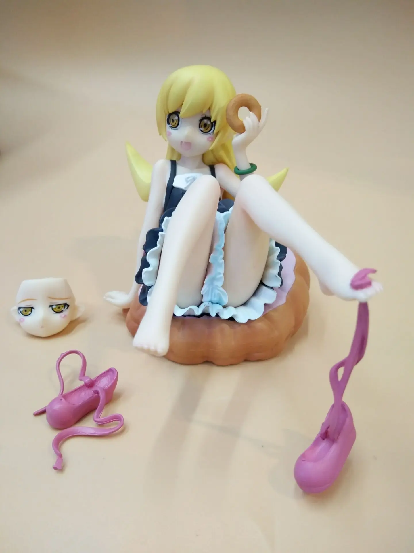 Горячая Bakemonogatari Ошино Синобу частные 1/8 Масштаб Окрашенные фигурку Shinobu уход за