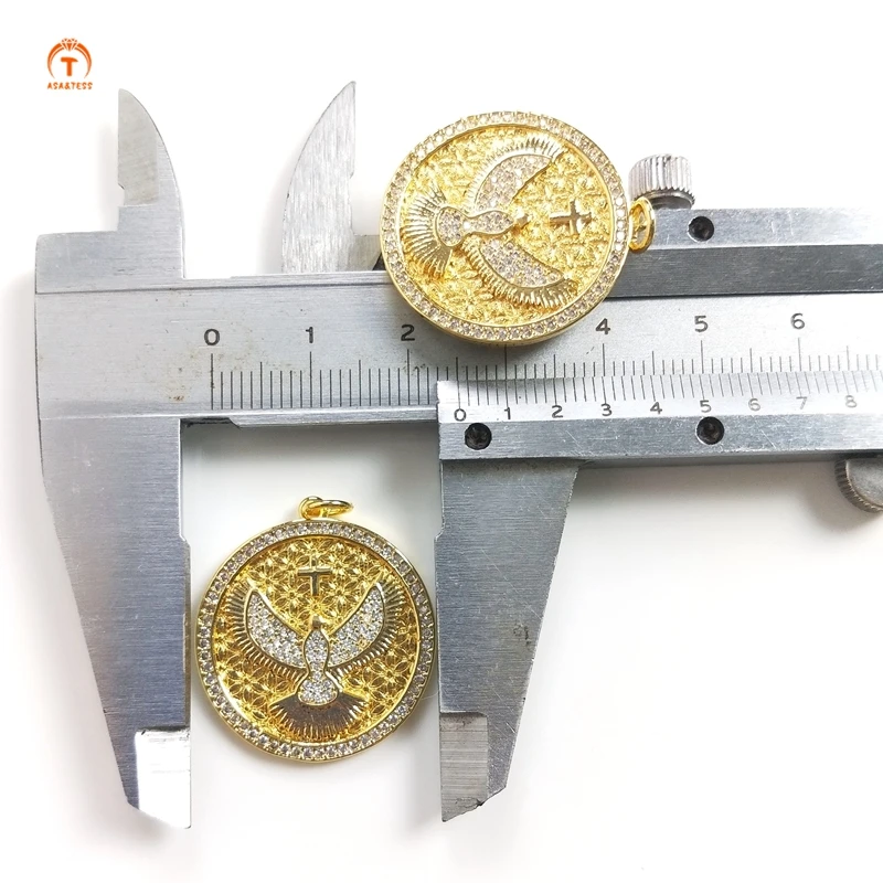 

5pcs Eagle National Animal Badge Pendant Gold Brass Brave and Guard Amulet Hawk Pendant Necklaces For Women Animal Jewelry DIY