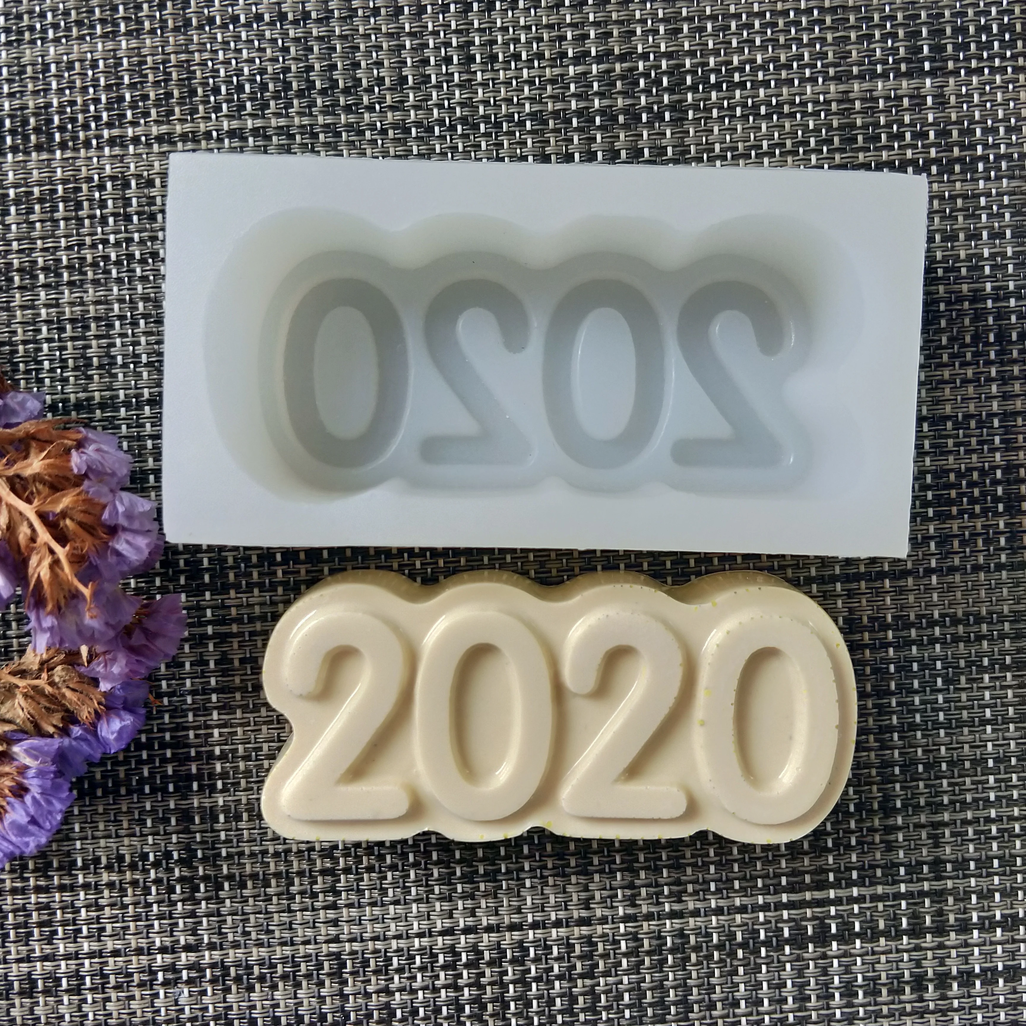 QT0169 PRZY силиконовая форма новогодние формы ручной работы 2020 цифровые для мыла