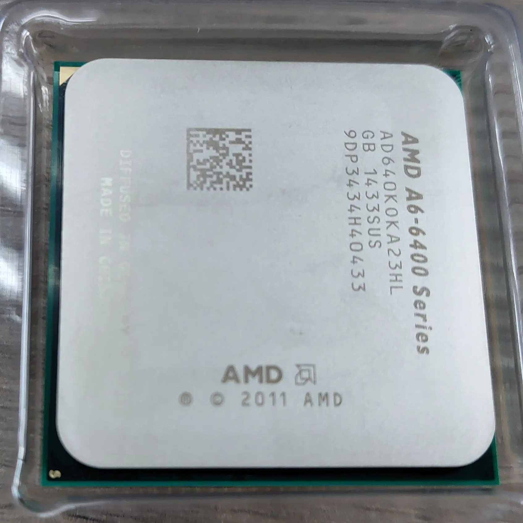AMD A6-Series A6-6400K A6 6400 A6 6400K 3.9G 65W Dual-Core CPU Processor AD640KOKA23HL/AD640BOKA23HL Socket FM2 