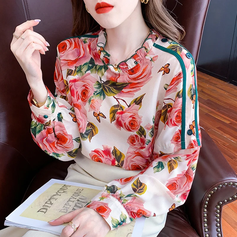 

Shirts & Blouses
