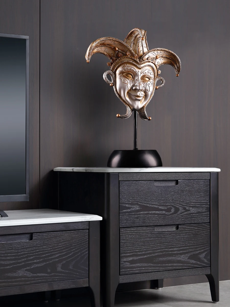 

Nordic Venetian Mask Sculpture Bronze Human Face Living Room Study Home Decoration Statue W21