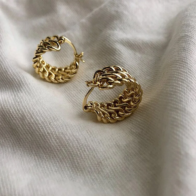 

Korean Vintage Fashion Design Metal Gold Twist Hoop Earrings For Women Girl Daily Personality Accessories