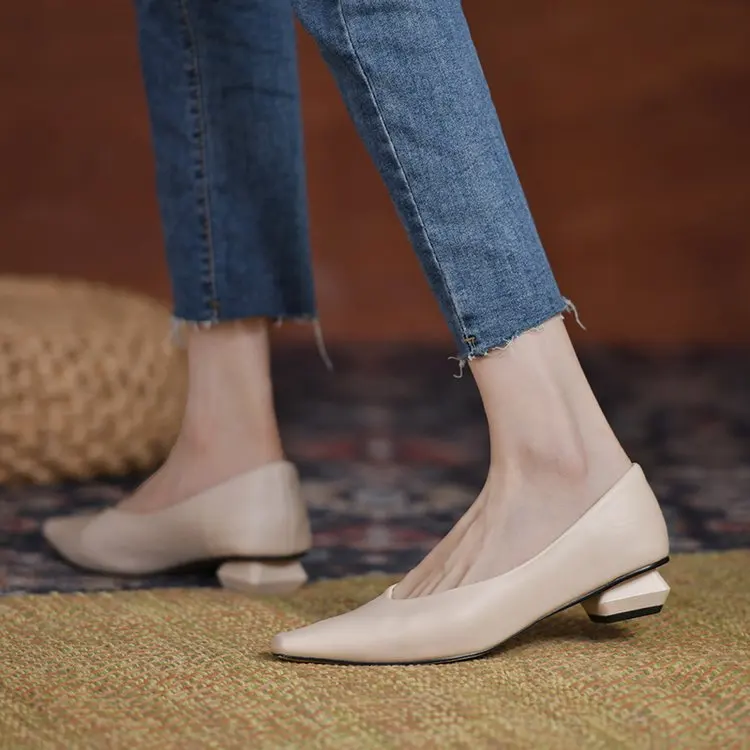 

2021 Pointed Toe Soft Genuine Leather Women Pumps Shoes Spring Summer Basic Female Fashion Comfortable Med Heels Soulier Femme
