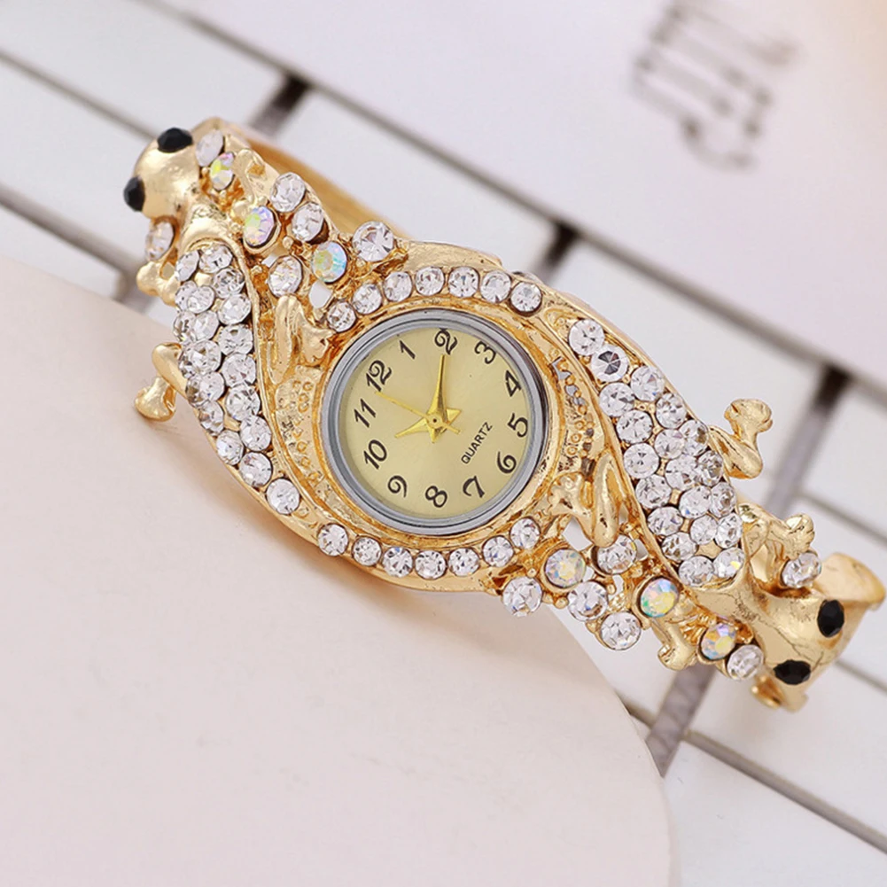 Женские Аналоговые кварцевые часы со стразами с круглым циферблатом | Наручные