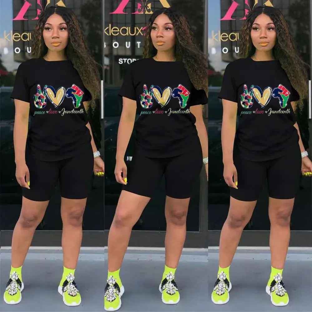

New fashion cartoon print casual two piece set loose o-neck short sleeve T-shirt and shorts women set