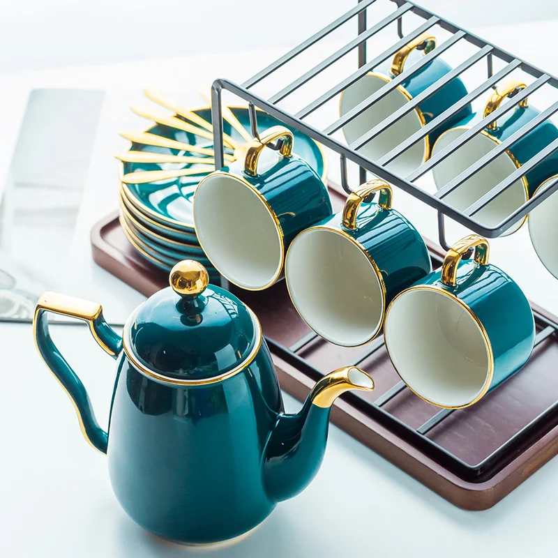 Европейские роскошные керамические кофейные чайные чашки с золотым ободком