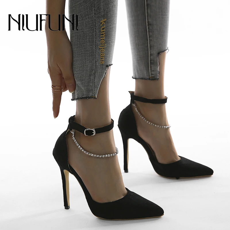 

NIUFUNI Plus Size 35-42 Women Sandals Pointed Toe Rhinestone D'orsay Stiletto Buckle High Heels Chain Wedding Shoes For Women