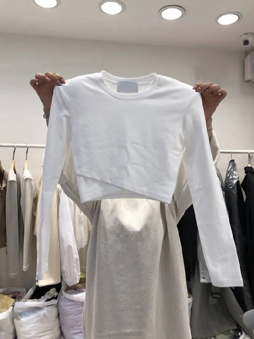 

Korea 2021 autumn winter simple color fashion round neck short T-shirt women's long sleeve top Rac