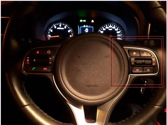 

FOR Kia K5 Sportage QL 2016 2017 2018 2019 Steering Wheel Cruise Control Switch Right 96720-D9010 Steering wheel cruise